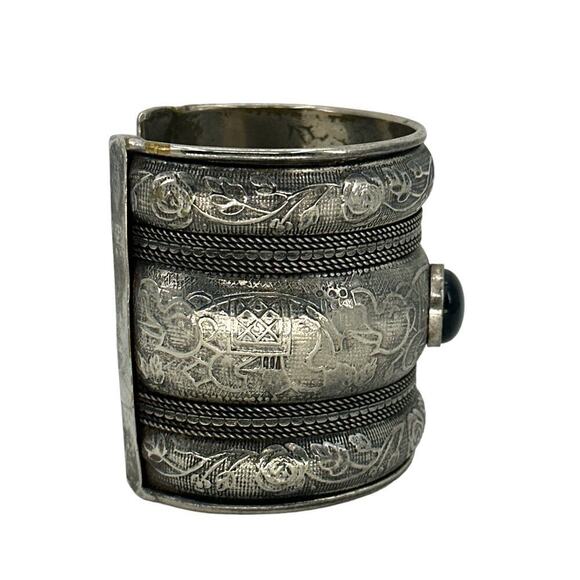 Silver Plated Elephant Cuff Bracelet Floral Etched Black Cabochon Wide Bohemian - Picture 8 of 10